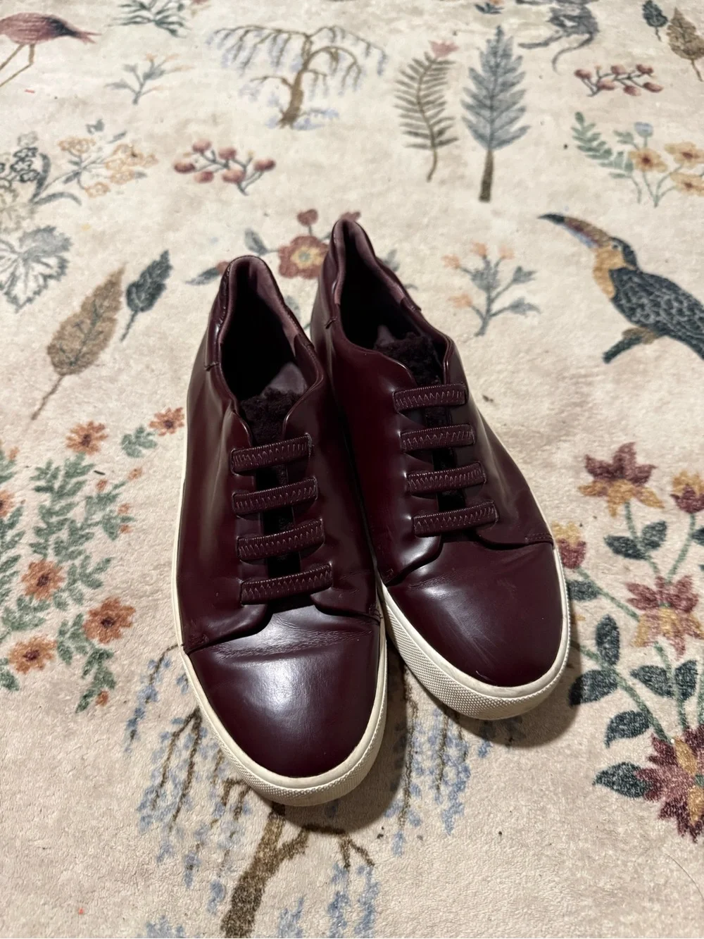 Vince bolton burgundy fashion letter sneakers size 5